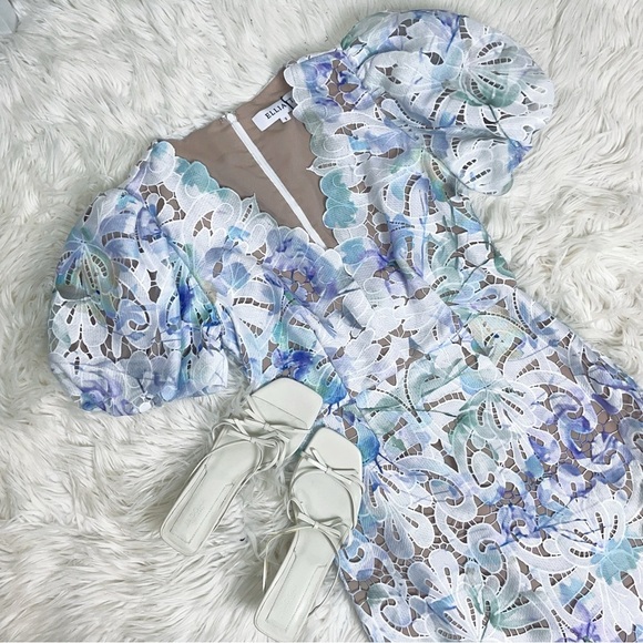 Elliatt Seville Lace Mini Dress in Spring Multi - Picture 4 of 11